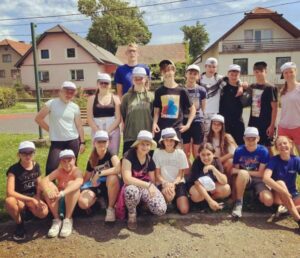 Fotka dětí ze sedmé třídy.